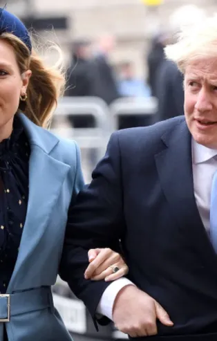 Son dakika: İngiltere Başbakanı Boris Johnson'a bir korona şoku daha! Nişanlısı da...