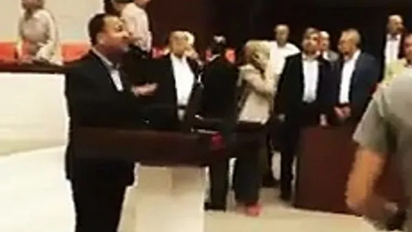 adalet-bakanligi-gorevine-getirilen-bekir-bozdagin-adi-bile-fetoculeri-hoplatmaya-yetti-1643523094171.jpg Adalet Bakanlığı görevine getirilen Bekir Bozdağ'ın adı bile FETÖ'cüleri hoplatmaya yetti-4