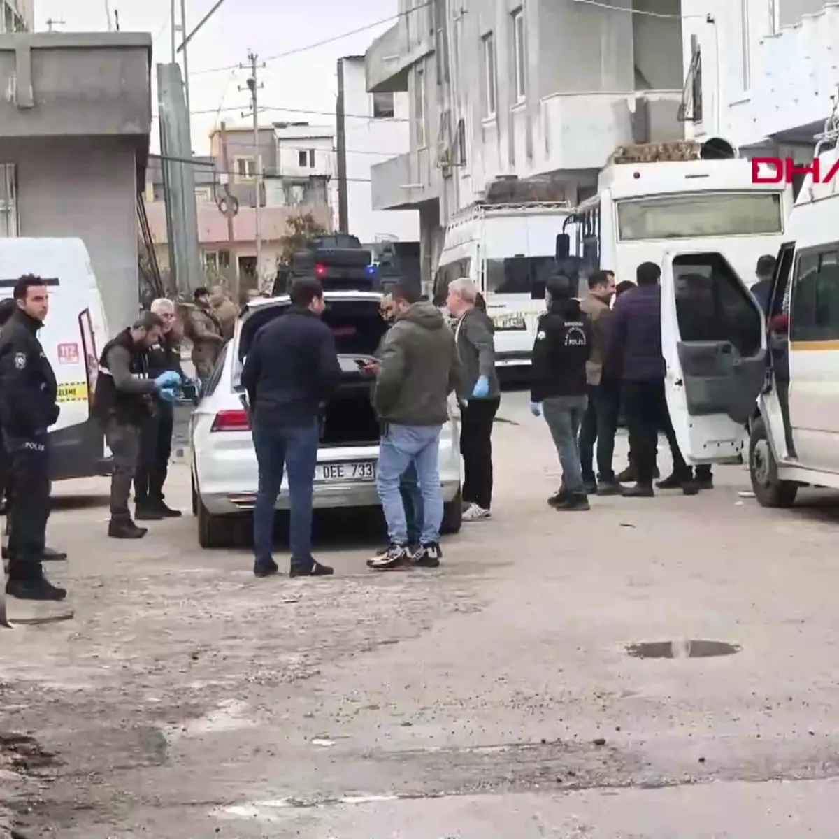 Seyhan'da silahlı çatışma: 1 ölü 5 yaralı!