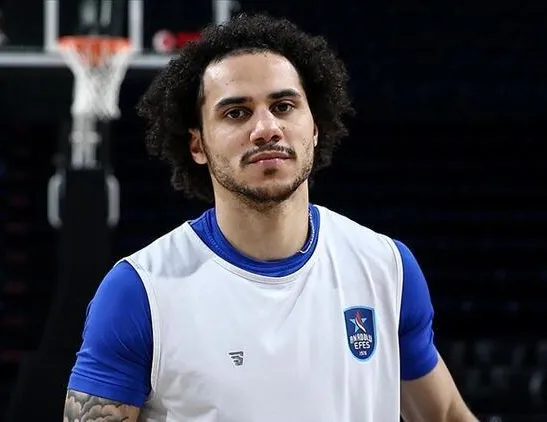 Anadolu Efes’e kötü haber! Larkin...