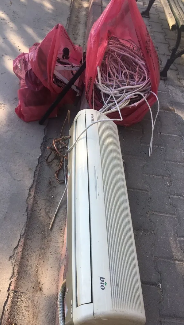 fuhsa-aracilik-yapiyorlardi-polis-cezayi-kesti-1652712739850.jpg Fuhşa aracılık yapıyorlardı! Polis cezayı kesti-2