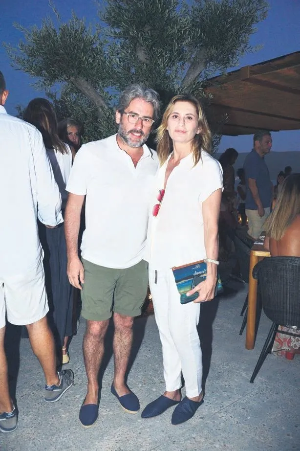 modern-koyde-sanat-soleni-1598912827858.jpeg Modern köyde sanat söleni! "Bodrum Loft'ta Sanat" etkinliğine iş, sanat ve cemiyet hayatının önde gelen isimleri katıldı-5