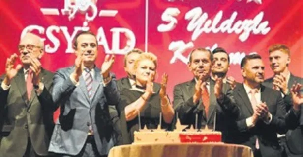 Beşinci yıldız coşkusu durdurak bilmiyor!