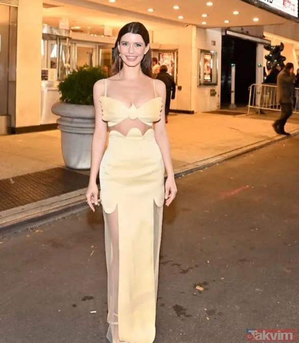 Beren Saat annesi Ayla Saat ile birlikte paylaştı yorum üzerine yorum yağdı "Beren'in 20 yıl sonraki hali" Kıvanç Tatlıtuğ ile yeni filmi... - 6