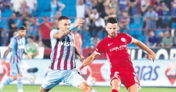 Kourbelis’e Yunan kancası: Transfer olduğu günden beri forma şansı bulmakta zorlanan futbolcuya Olympiakos ilgi gösterdi