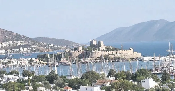 43 bin TL'ye oda 6 bin TL'ye plaj! Bodrum'da yaz sezonu yeni fiyat tarifesiyle açıldı