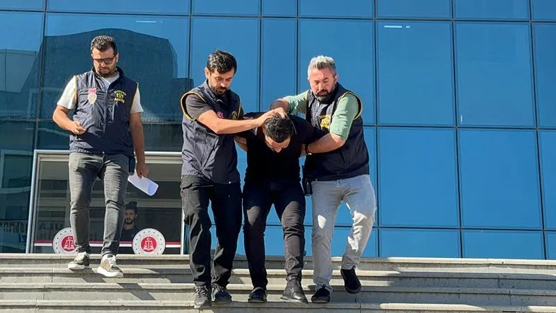 Beşiktaş'ta yolda yürüyen kadına ciple çarpıp kaçtı! Serbest bırakıldıktan sonra gözaltına alınan sürücü Furkan Dağlı tutuklandı-4