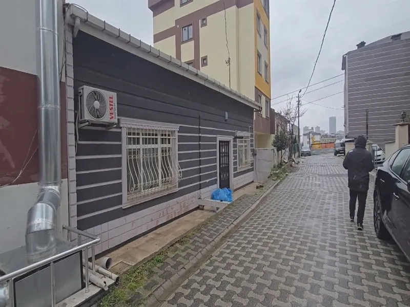 futbolcu-kubilay-kaan-kundakci-silahli-saldirida-olduruldu-aleyna-kalaycioglu-gozaltina-alindi-1774003668079.jpeg Çakarlı araçla gelip sıktılar: Futbolcu Kubilay Kaan Kundakçı öldürüldü! Aleyna Kalaycıoğlu gözaltına alındı-5