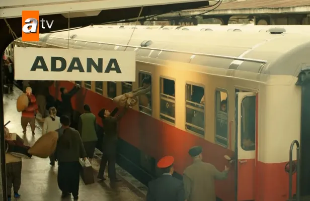 bir-zamanlar-cukurova-106-bolum-fragmani-at-izi-it-izine-karisti-tekerine-comak-sokacak-1632456024482.jpg Bir Zamanlar Çukurova 106. bölüm fragmanı: At izi it izine karıştı! Tekerine çomak sokacak-9