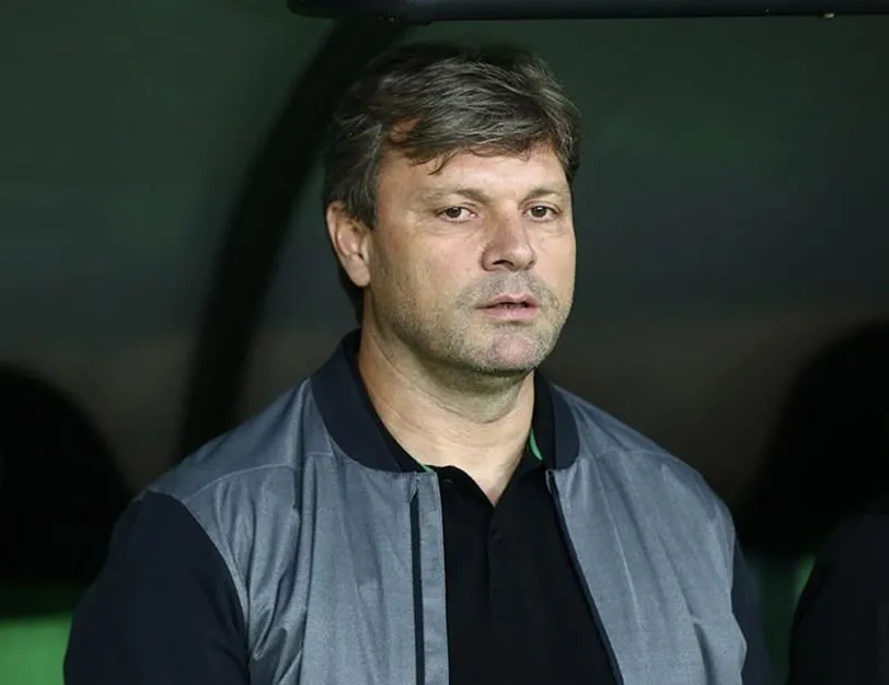 Ertuğrul Sağlam istifa etti