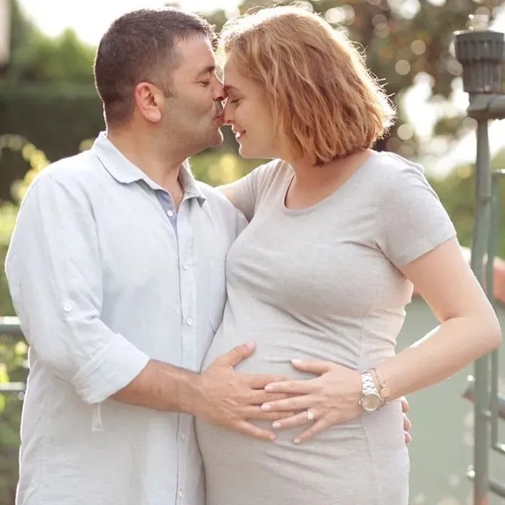 15-ayda-6-kilo-verdiren-ceyda-duvenci-diyeti-47lik-oyuncu-bosandiktan-sonra-58-kiloya-dustu-gunde-1-ogun-1720518397740.jpeg 47'lik oyuncu boşandıktan sonra 58 kiloya düştü! 1.5 ayda 6 kilo verdiren Ceyda Düvenci diyeti! "Günde 1 öğün..."-4