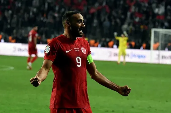 1697407241896.jpeg Vincenzo Montella'dan galibiyet sonrası mutluluk sözleri! "Bu takımın başında olmaktan dolayı gurur duyuyorum"-6