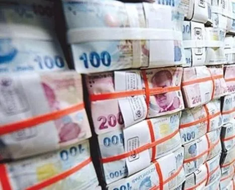 Bütçe 1.7 milyar lira fazla verdi