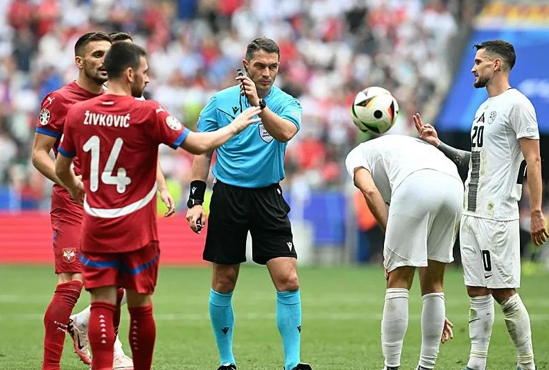 Türkiye-Çekya maçının hakemi belli oldu