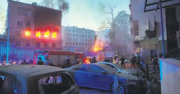 İlk kez şehrin tam ortasına bomba yağdı: Kiev’in kalbi vuruldu