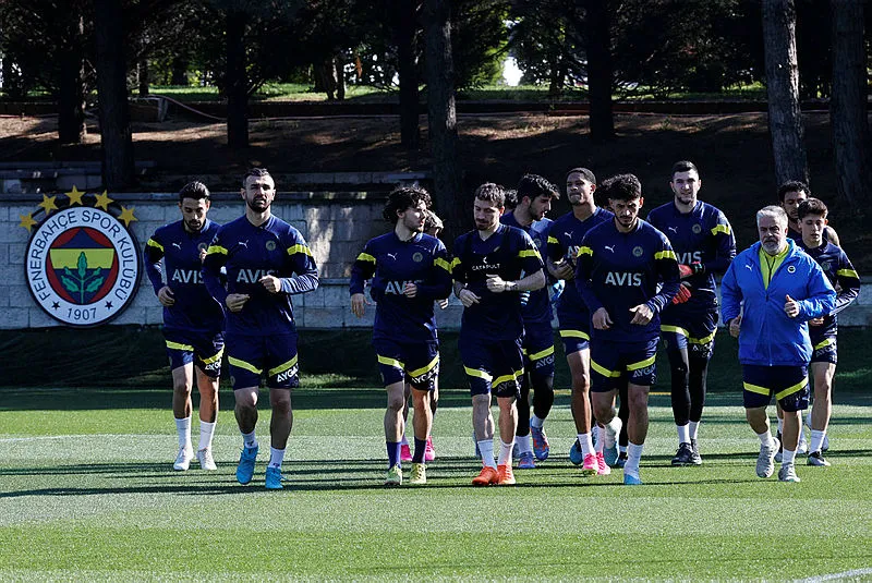 Fenerbahçe'de 3 isim için şok! 'Kadromda istemiyorum' - 5