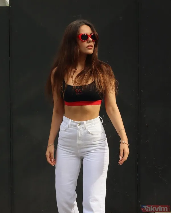 Üç Kız Kardeş’in Türkan’ı Özgü Kaya kırmızı bikinisi ile sosyal medyayı birbirine kattı! Ateşli yorumların ardı arkası kesilmedi - 7