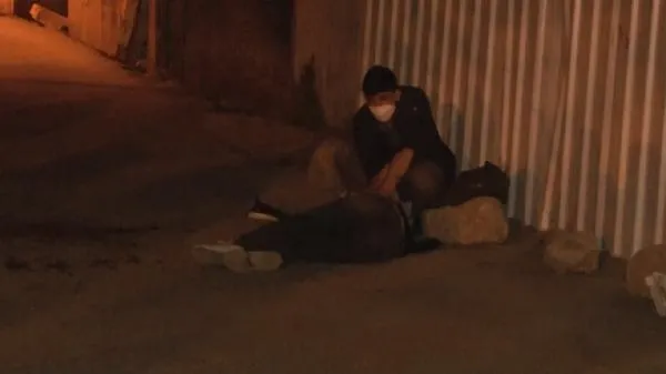SON DAKİKA: Arnavutköy'de gece yarısı satırlı dehşet: 1 ağır yaralı-5
