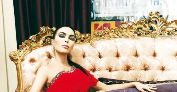 Sosyete dünyasının ünlü ismi Sinem Yıldırım erkek arkadaşıyla kameralara yakalandı!