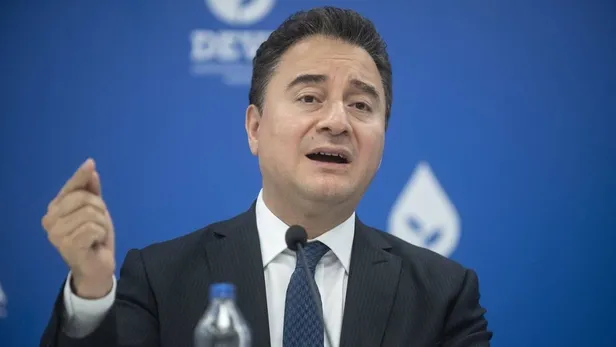 kucuk-ortak-devadan-chpye-yerel-secim-resti-5-degil-55-belediye-baskanligi-teklif-etseler-bile-kendi-logomuzla-1696111941445.jpeg Küçük ortak DEVA'dan CHP'ye yerel seçim resti: 5 değil 55 belediye başkanlığı teklif etseler bile kendi logomuzla gireceğiz-8