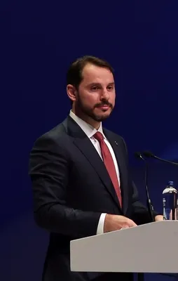 Enerji Bakanı Berat Albayrak'tan 4 dilde teşekkür