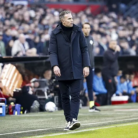 Van Persie Fenerbahçe için devrede!