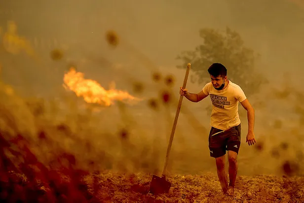 marmaris-icmeler-armutalan-mugla-kocaeli-kutahya-son-dakika-yangin-sonduruldu-mu-kontrol-altina-alindi-mi-son-durum-ne-1627558912524.jpg Marmaris İçmeler Armutalan, Muğla, Kocaeli, Kütahya son dakika yangın söndürüldü mü? Kontrol altına alındı mı, son durum ne?-2