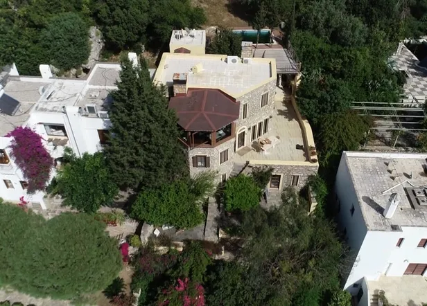 Orman ve hazine işgalcisi firari hain Can Dündar’ın yaklaşık 5 milyon değerindeki villasına savcılıktan soruşturma-1