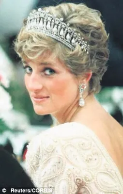 Kraliçe Elizabeth: Charles umutsuz vaka