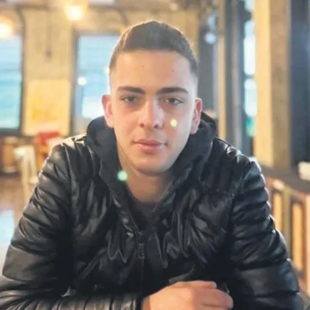 Önce bıçakladı sonra yaktı