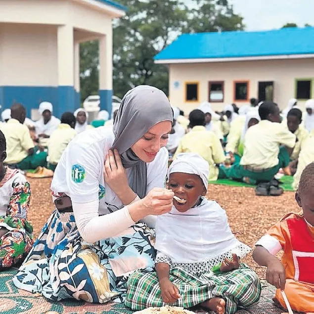 Kardeşinle bayram olur
