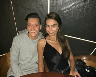 Mesut Özil ve Amine Gülşeden anlamlı hareket