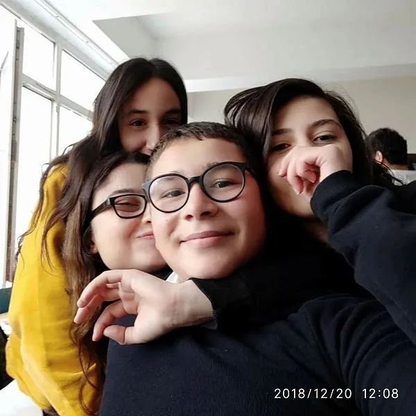 istanbul un gobeginde sir olum kagithane de 16 yasindaki berke yalin ince kaldigi evde olu bulundu takvim