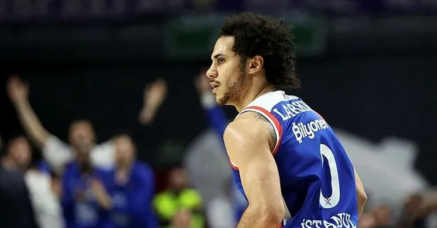 Larkin'e büyük onur! O ödüle ayak gösterildi