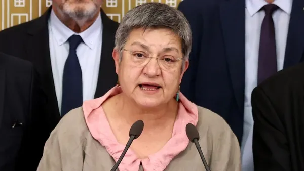 sebnem-korur-fincanci-dosyasi-kabul-edildi-tutukluluguna-devam-karari-verildi-1669972421627.jpg Şebnem Korur Fincancı dosyası kabul edildi: "Tutukluluğuna devam" kararı verildi-5