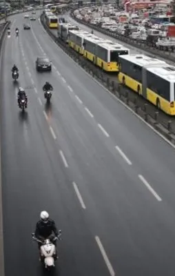 İstanbul'da toplu ulaşım yüzde 50 indirimli