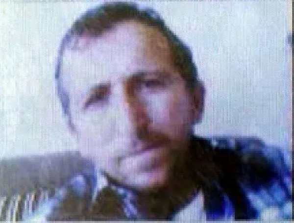 7-yil-yillik-cinayette-maktulun-esi-kardesi-ve-yengesi-gozaltinda-katil-cumhurbaskanindan-katilin-bulunmasini-istemis-1634284364852.jpg 7 yıllık cinayette maktulün eşi, kardeşi ve yengesi gözaltında! Katil cumhurbaşkanından katilin bulunmasını istemiş-3