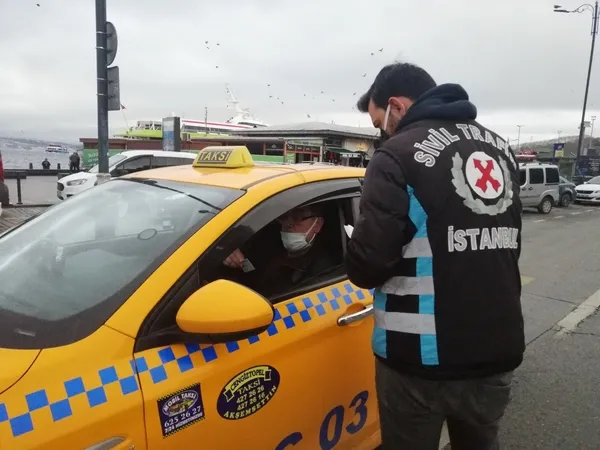 emniyet-kemerini-takmayan-taksici-sucu-uretici-firmaya-atti-fabrikaya-soyleyin-bagirsaklarimiz-disari-cikiyor-1638970078957.jpg Emniyet kemerini takmayan taksici, suçu üretici firmaya attı: Fabrikaya söyleyin, bağırsaklarımız dışarı çıkıyor-2