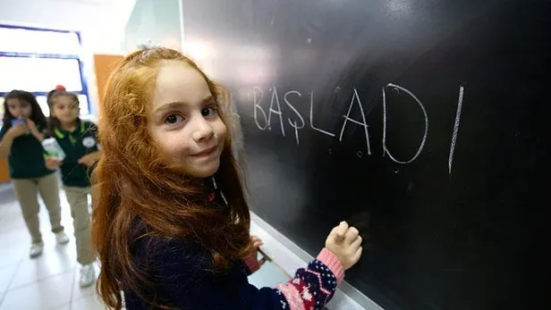 İstanbul'da okullar açıldı trafik yoğunluğu başladı!-6