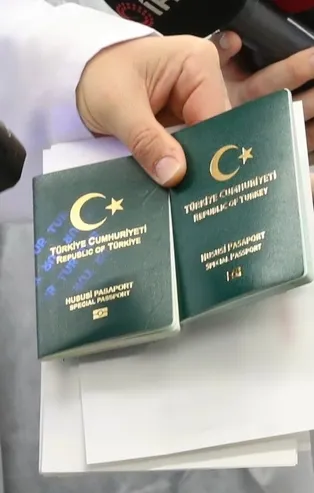 Yerli ve milli pasaport dönemi! Basımına başlandı! İçişleri Bakanı Süleyman Soylu yerli pasaportu tanıttı