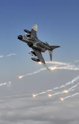 Türk jetleri hainlere bomba yağdırdı