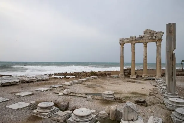 Son dakika... Antalya'da hortum paniği! Ölü ve yaralılar var-9
