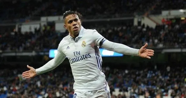 Teknik direktör Jorge Jesus’tan sürpriz çıkış! Sörloth'un yerine Mariano Diaz'ı alalım-3