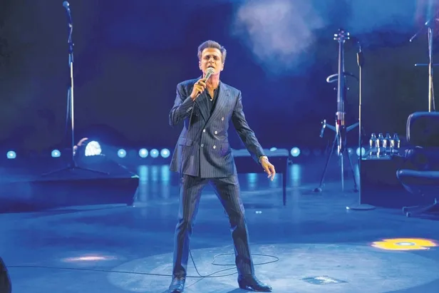 serenay-sarikayadan-umut-evirgenle-yasadigi-aski-bitirdigine-dair-ilk-ima-geldi-1653678326249.jpeg Serenay Sarıkaya'dan Umut Evirgen'le yaşadığı aşkı bitirdiğine dair ilk ima geldi-8