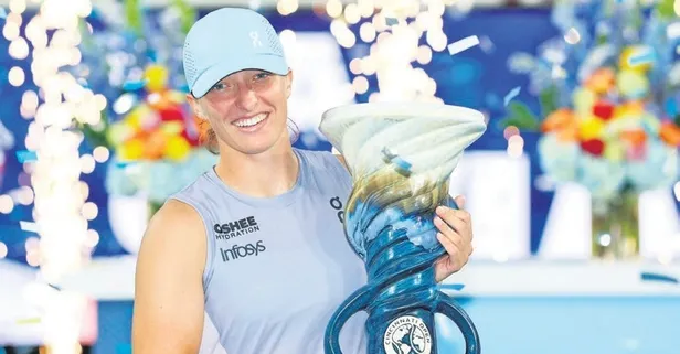 Swiatek Cincinnati’de şampiyonluğa uzandı