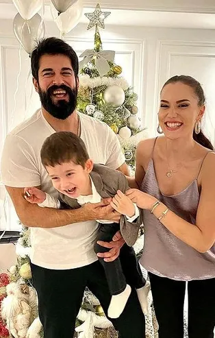 Burak Özçivit, eşi Fahriye Evcen'e 10 milyon liralık doğum hediyesi aldı