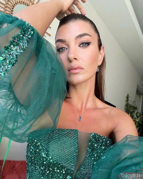 Aslıhan Güner “Karşı koyamıyorum” deyip paylaştı! Bornozlu yatak pozu da sosyal medyaya damga vurdu! Mert Kılıç’ın biricik eşi... - 6