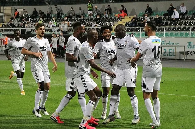 Beşiktaş, Denizli'de 3 puanı 3 golle aldı