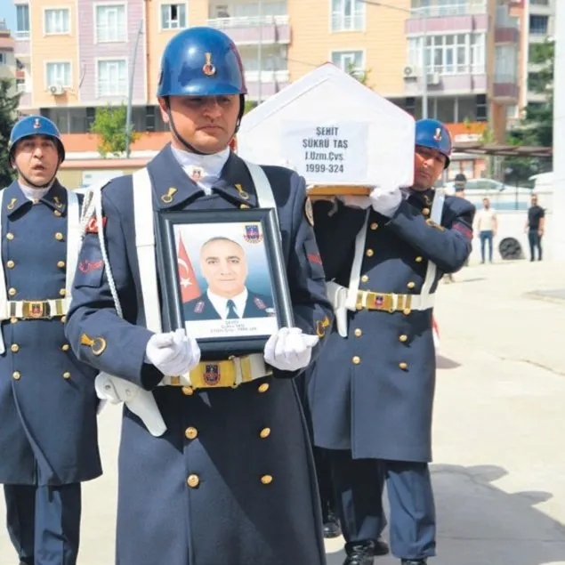 İki kahraman kurtarılamadı!