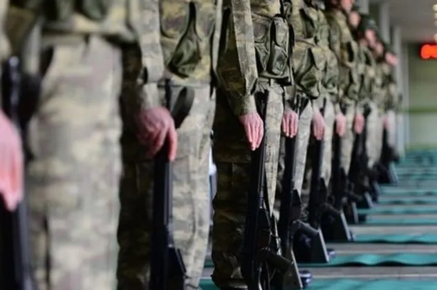 Bedelli askerlik kılavuzu yayımlandı site çöktü! Bedelli askerlik başvuruları başladı mı? e-Devlet'ten bedelli askerliğe nasıl başvurulur?